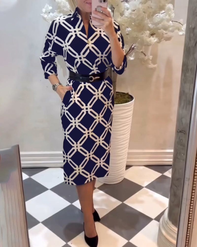 Robe à motif géométrique et fente latérale