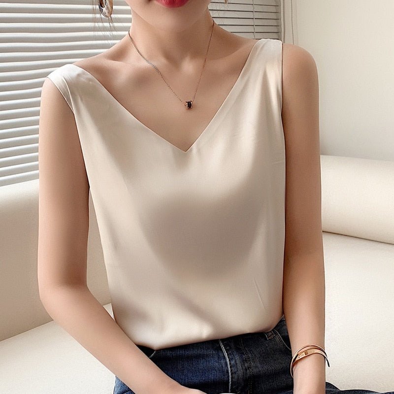 Haut élégant en satin à col en V pour femmes