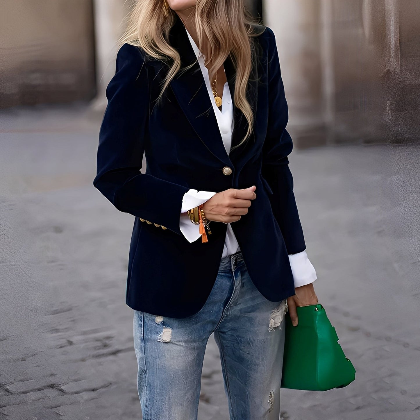 Élégant blazer en velours pour femme, coupe ajustée