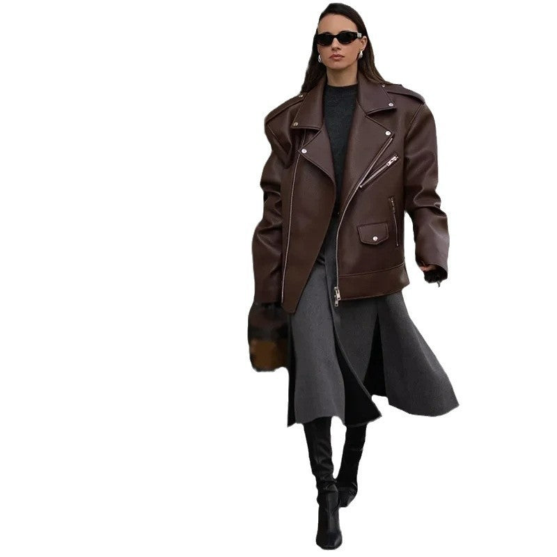 Veste courte femme élégante aspect cuir tendance
