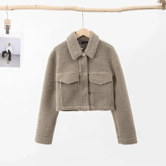 Veste courte stylée, chaude et confortable