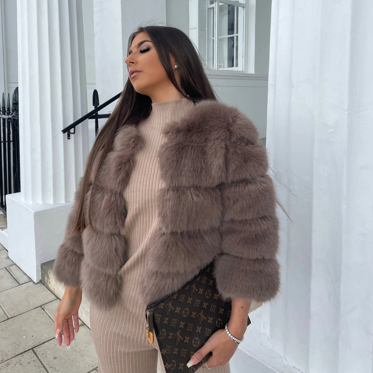 Veste élégante en fausse fourrure de luxe pour femme
