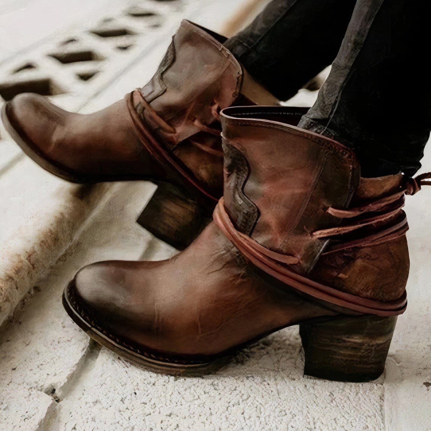Bottes stylées talon carré look western