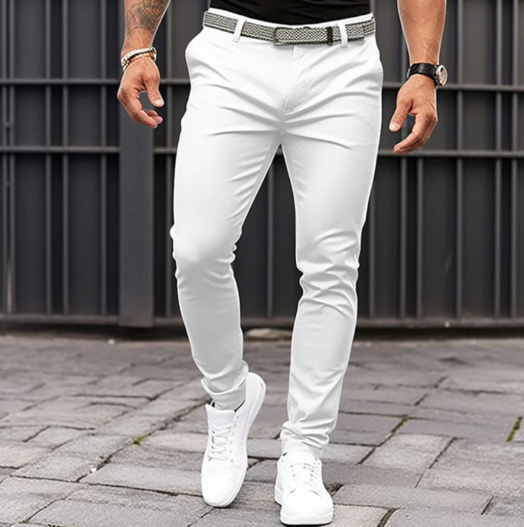 Jean pour homme coupe moderne et ajustée