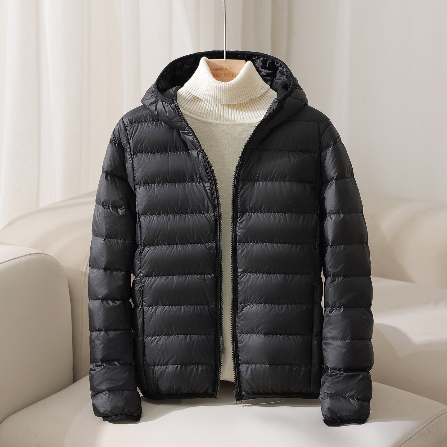 Veste à capuche matelassée en duvet chaud et isolant