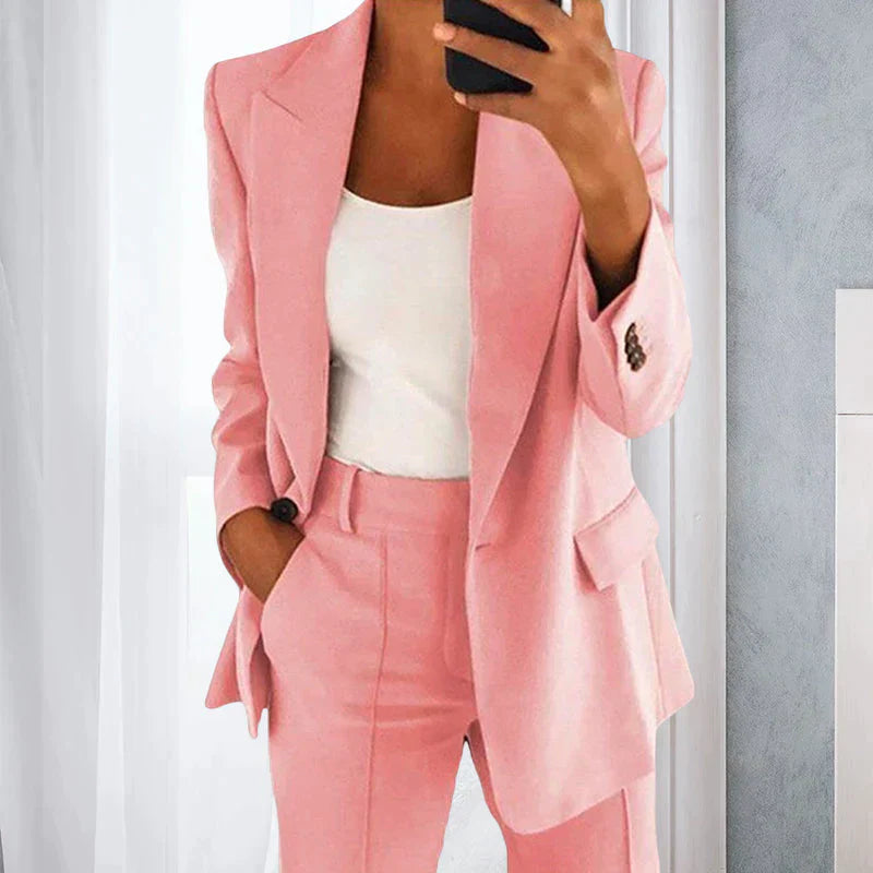 Ensemble de tailleur élégant pour femme