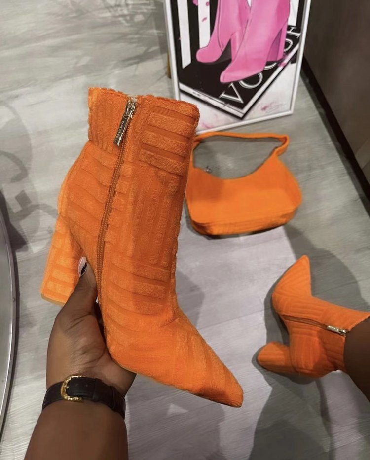Bottine élégante aspect cuir pour femme