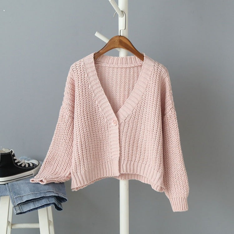 Cardigan femme décontracté, épaules dénudées, fermeture boutonnée