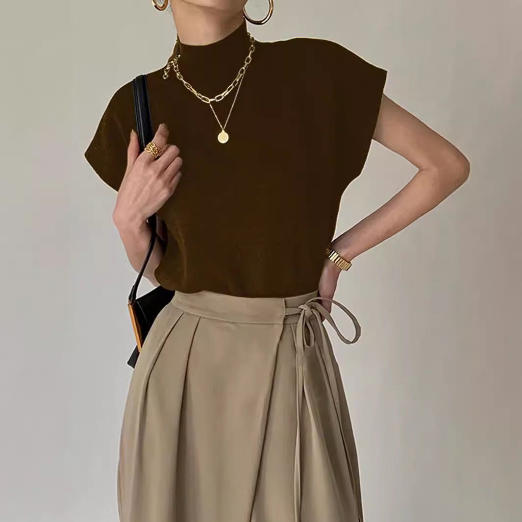 Top élégant à manches courtes et col montant pour femme