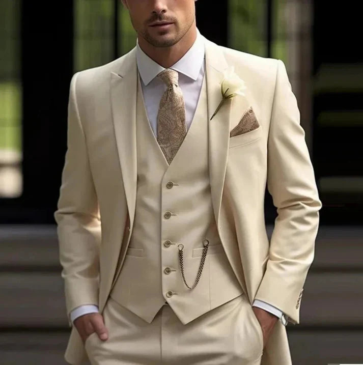 Costume homme 3 pièces élégant coupe slim