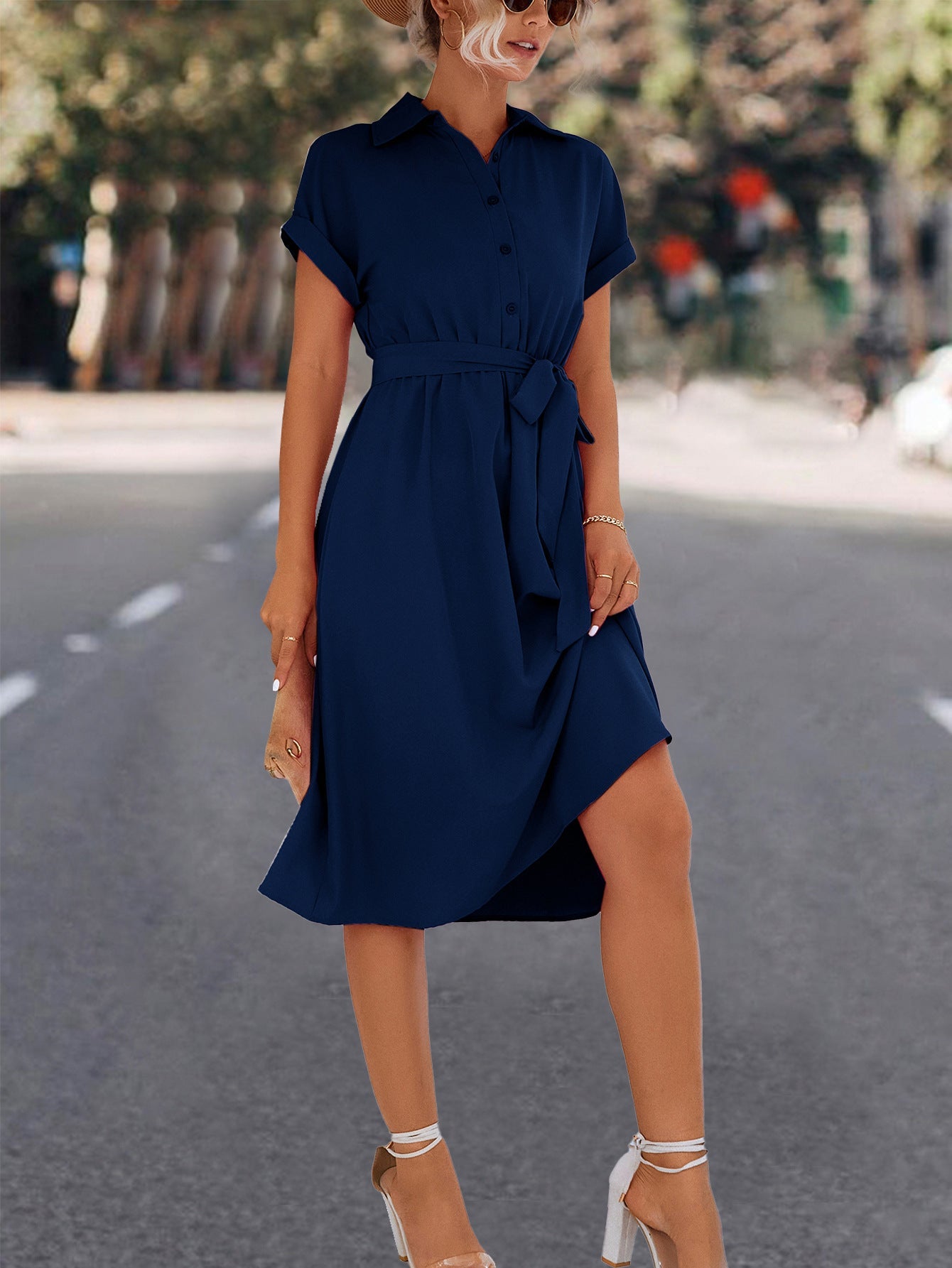 Robe Femme Longueur Genou avec Ceinture et Col V Élégante