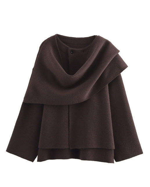 Veste stylée pour femme avec écharpe asymétrique