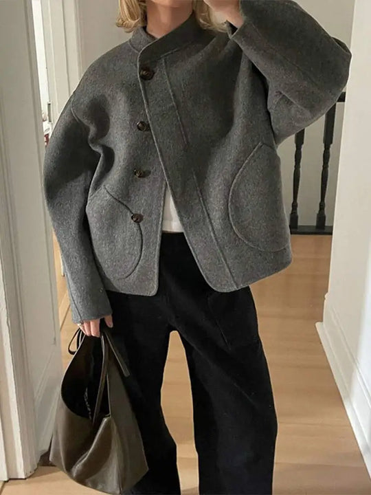 Veste courte tendance à col montant