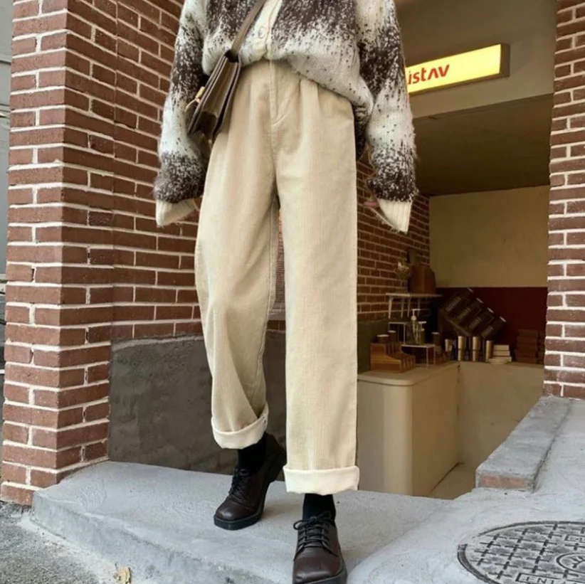 Malia - Pantalon en velours côtelé coupe décontractée