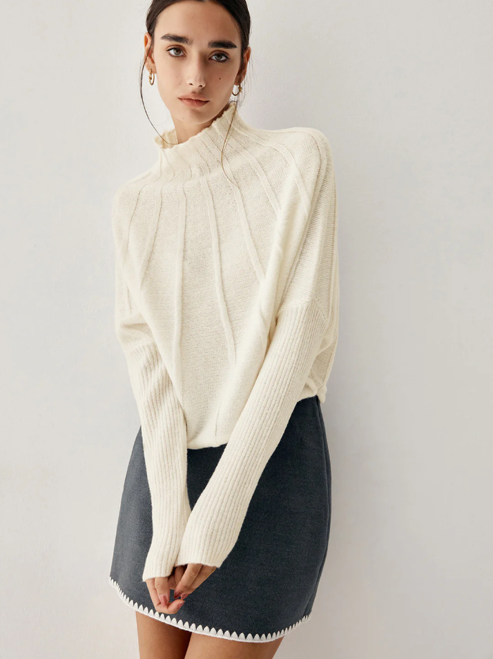 Pull roulé doux pour femme