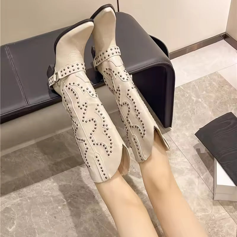 Bottes élégantes simili cuir hauteur genou clous à pointe