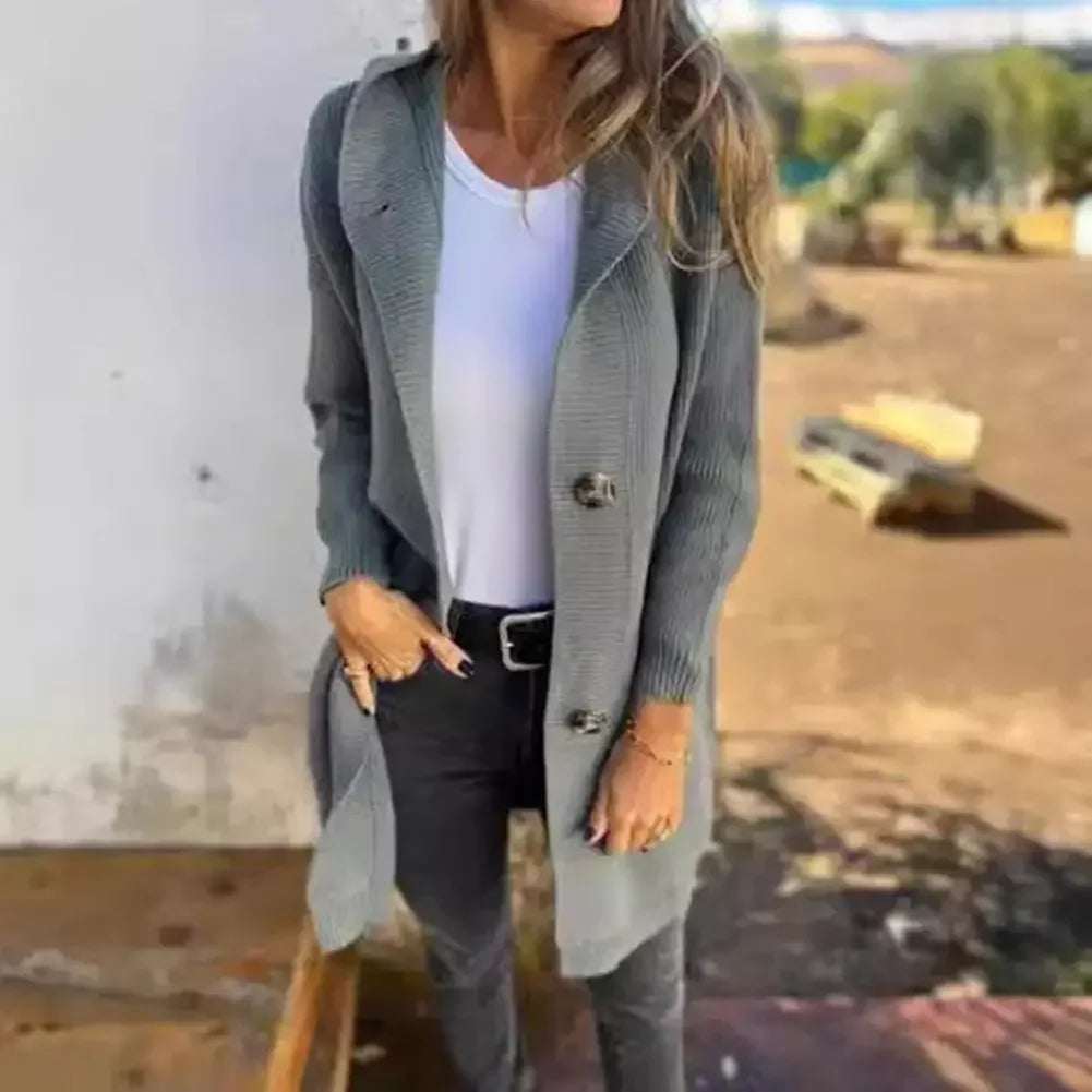 Long cardigan moderne pour femme avec boutons
