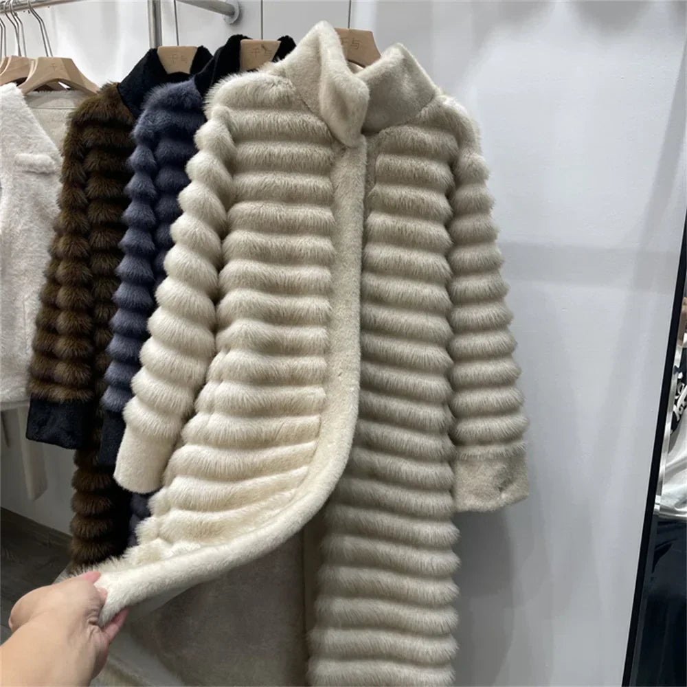 Manteau tendance coupe décontractée col montant avec garniture en fourrure