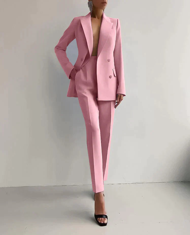 Ensemble de costume élégant : Blazer et pantalon chics