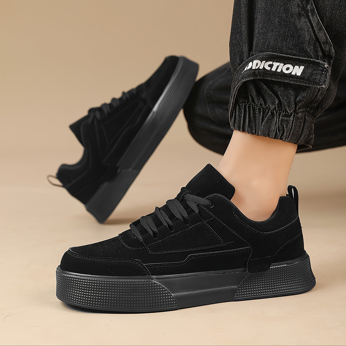 Baskets homme modernes sportifs à lacets