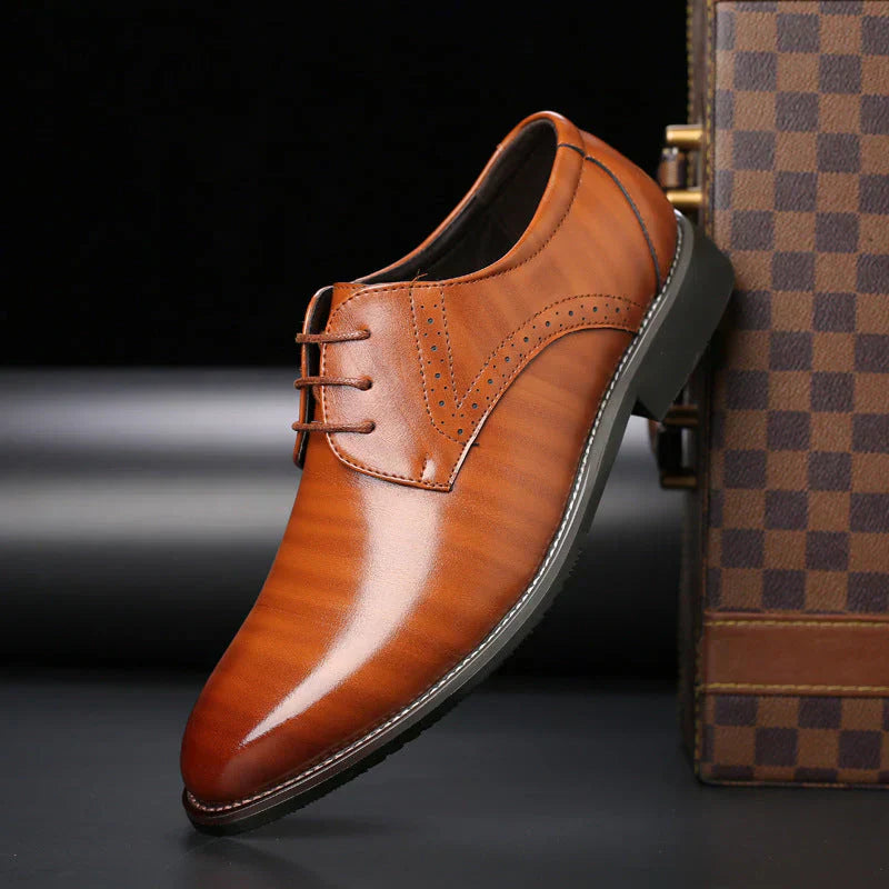Chaussures habillées en cuir pour hommes Modèle Brogue classique
