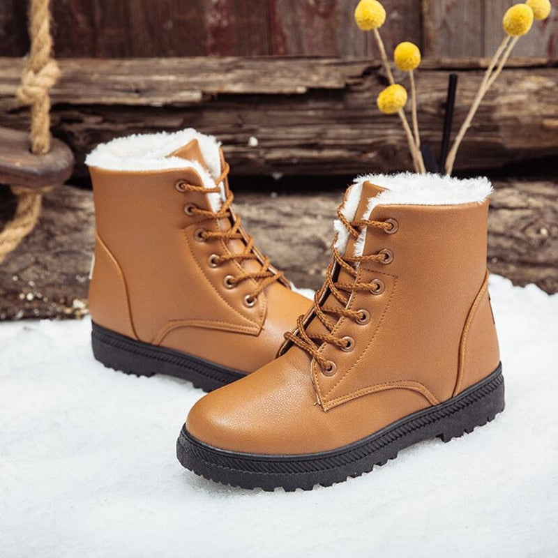 Bottes élégantes pour femme en cuir avec doublure intérieure