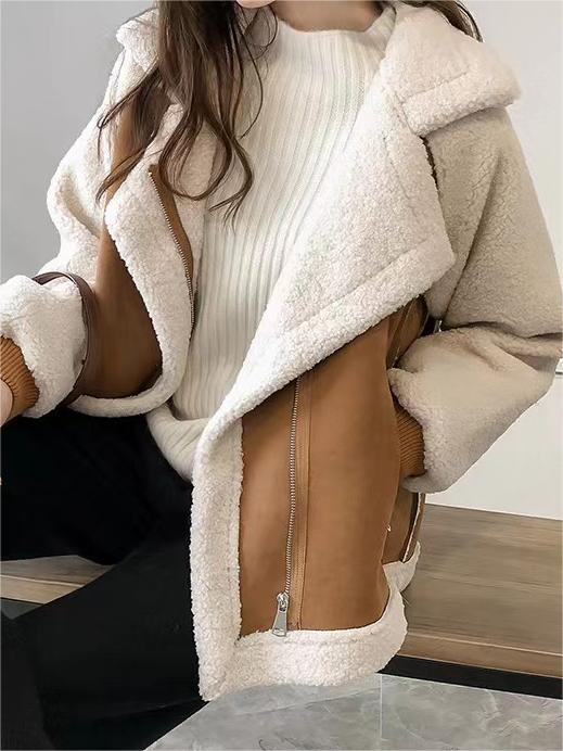 Grand Manteau en Cuir Vegan avec Col Montant