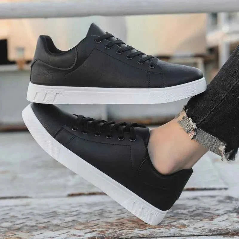 Baskets stylées pour homme noires