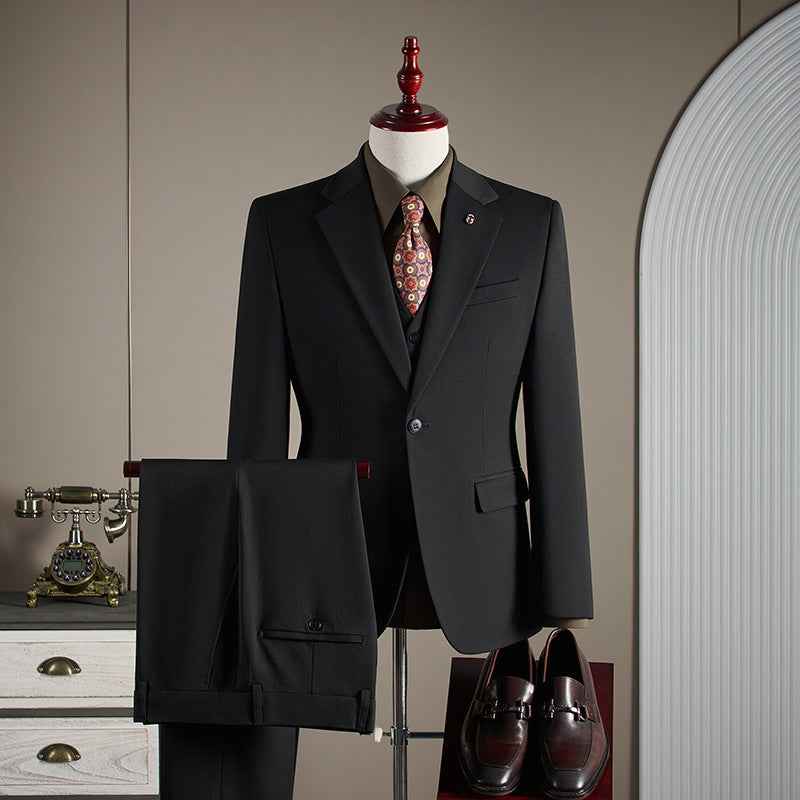Costume d'affaires élégant pour hommes