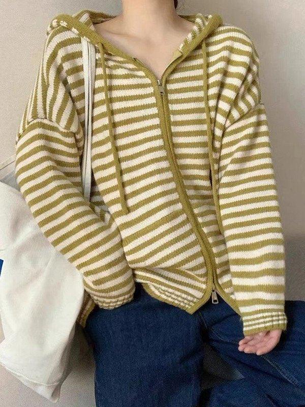 Veste rayée confortable capuche fermeture éclair