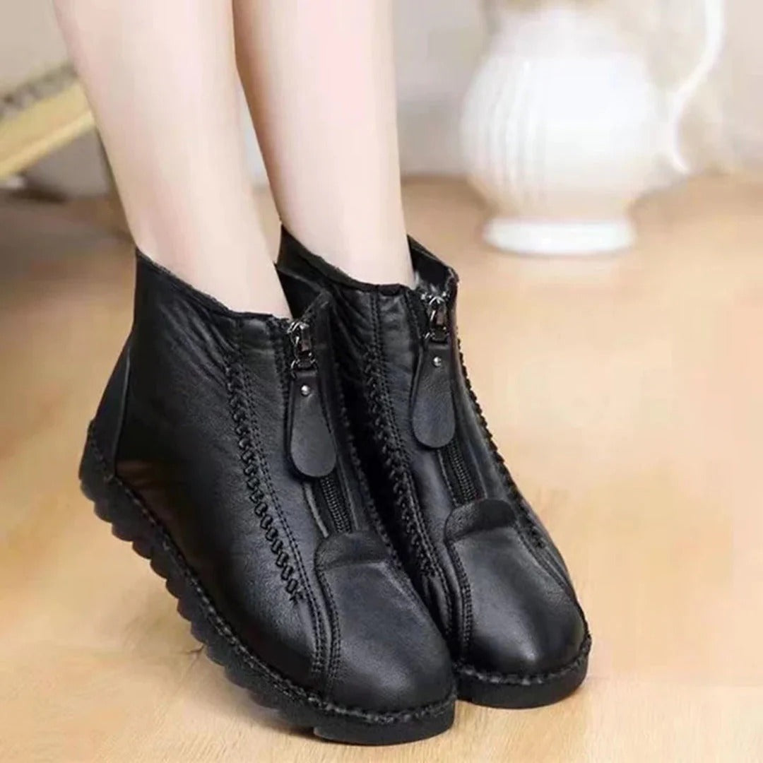 Bottines stylées aspect cuir semelle crantée
