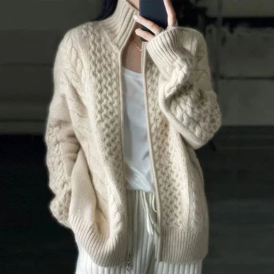 Evelyn – Cardigan en maille douce aspect laine