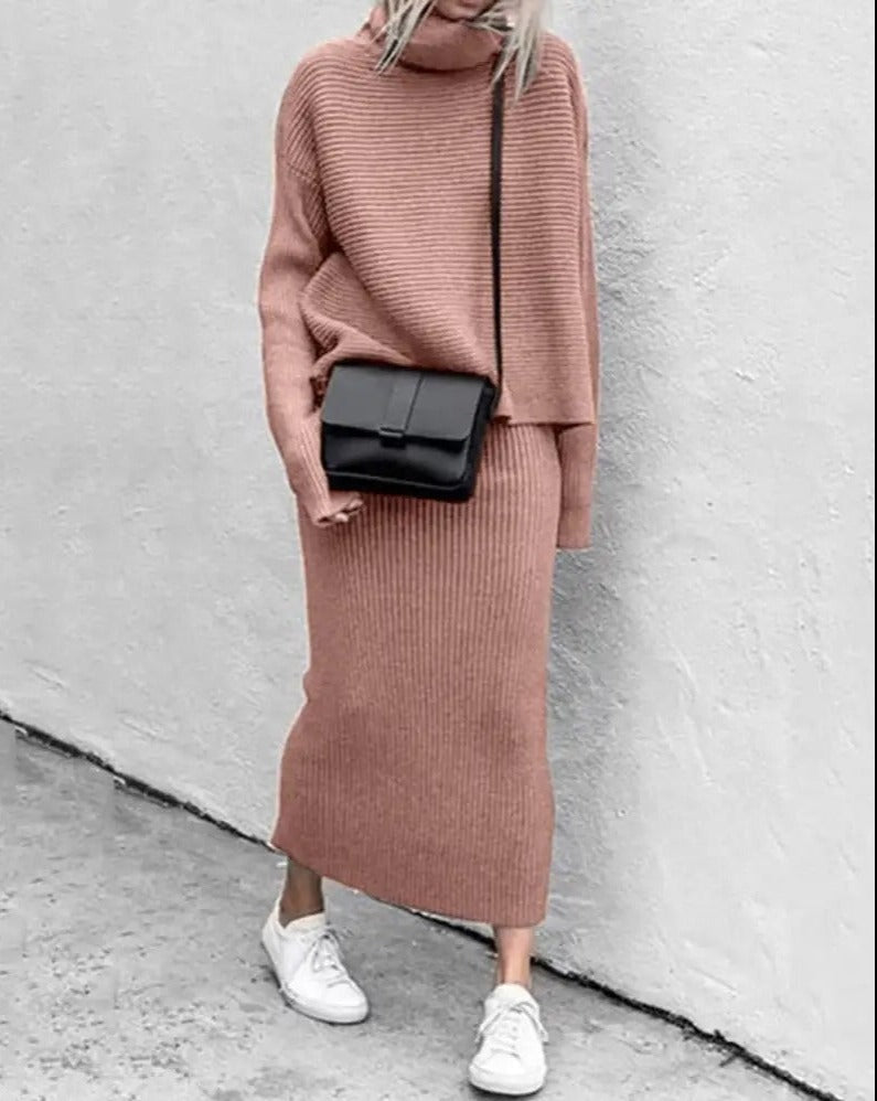 Ensemble élégant robe et col montant deux pièces