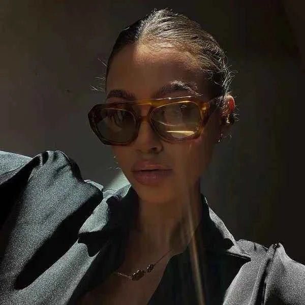 Mila - Lunettes de soleil oversize tendance avec monture carrée et dégradé de couleur