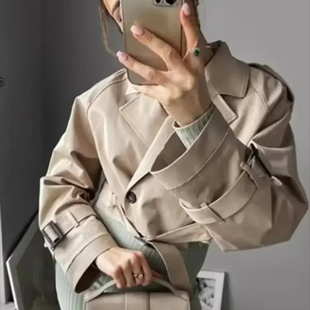 Klassischer Damen Trenchcoat Mit Schnallen - IdealeKleiden