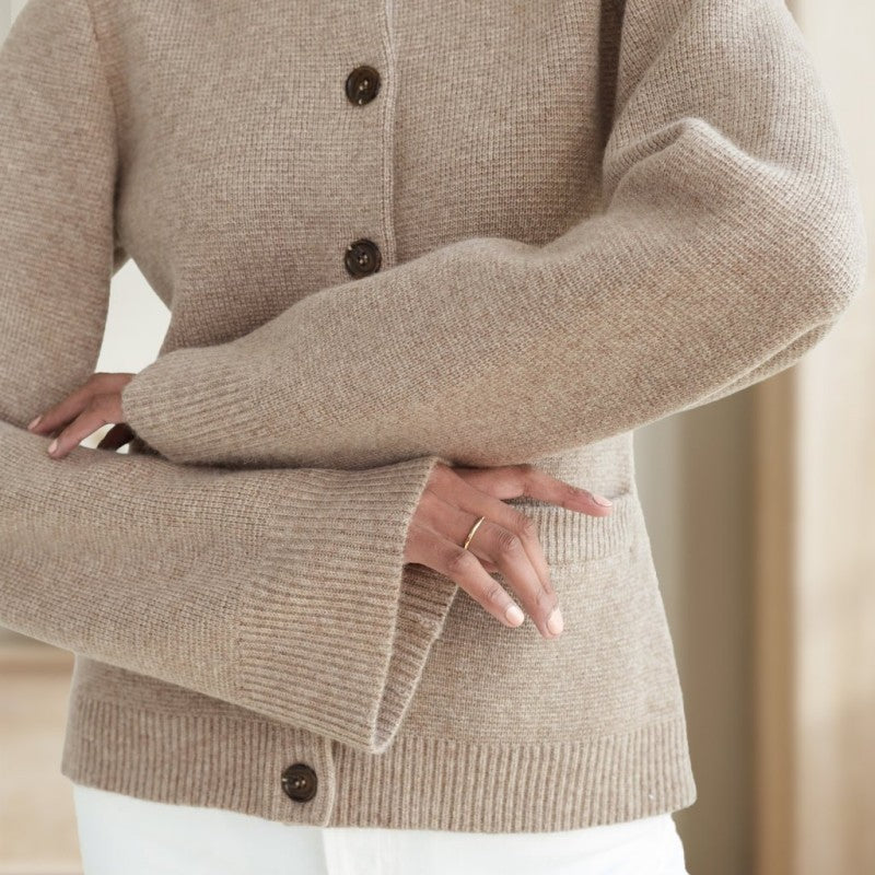 Gilet en tricot doux pour femme, boutons, moderne