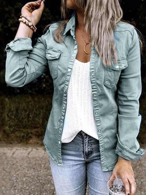 Chemisier élégant pour femme, style chic et moderne