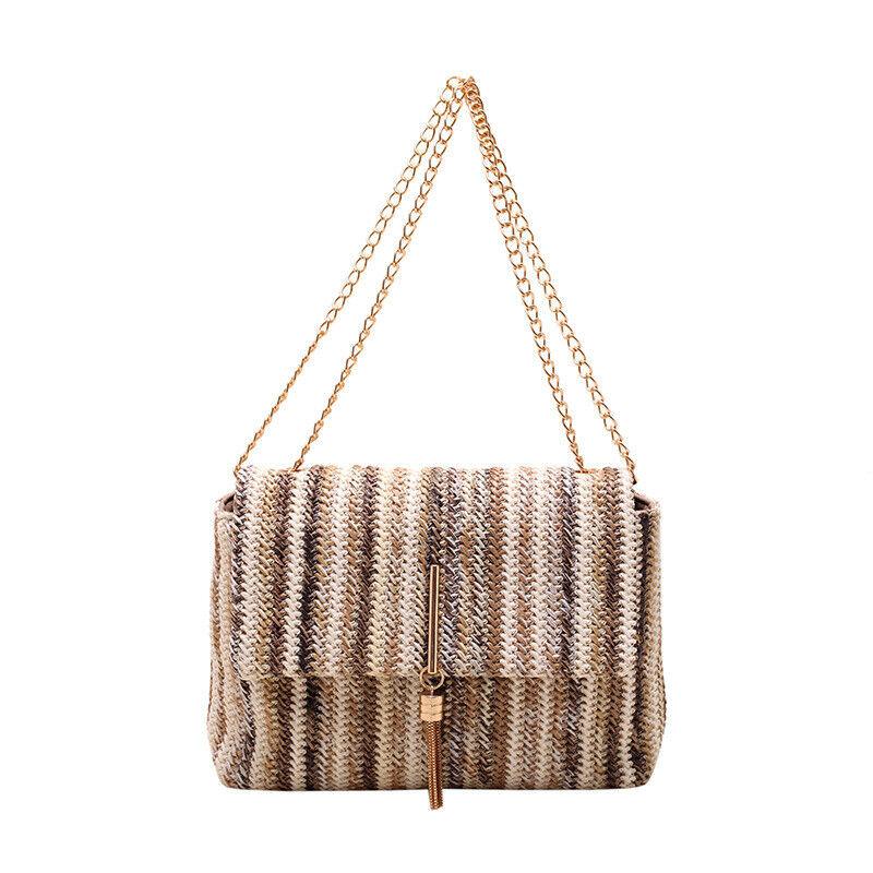 Élégante pochette Petite et chic