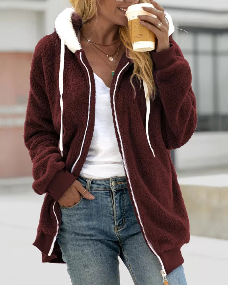 Veste à capuche zippée femme moderne