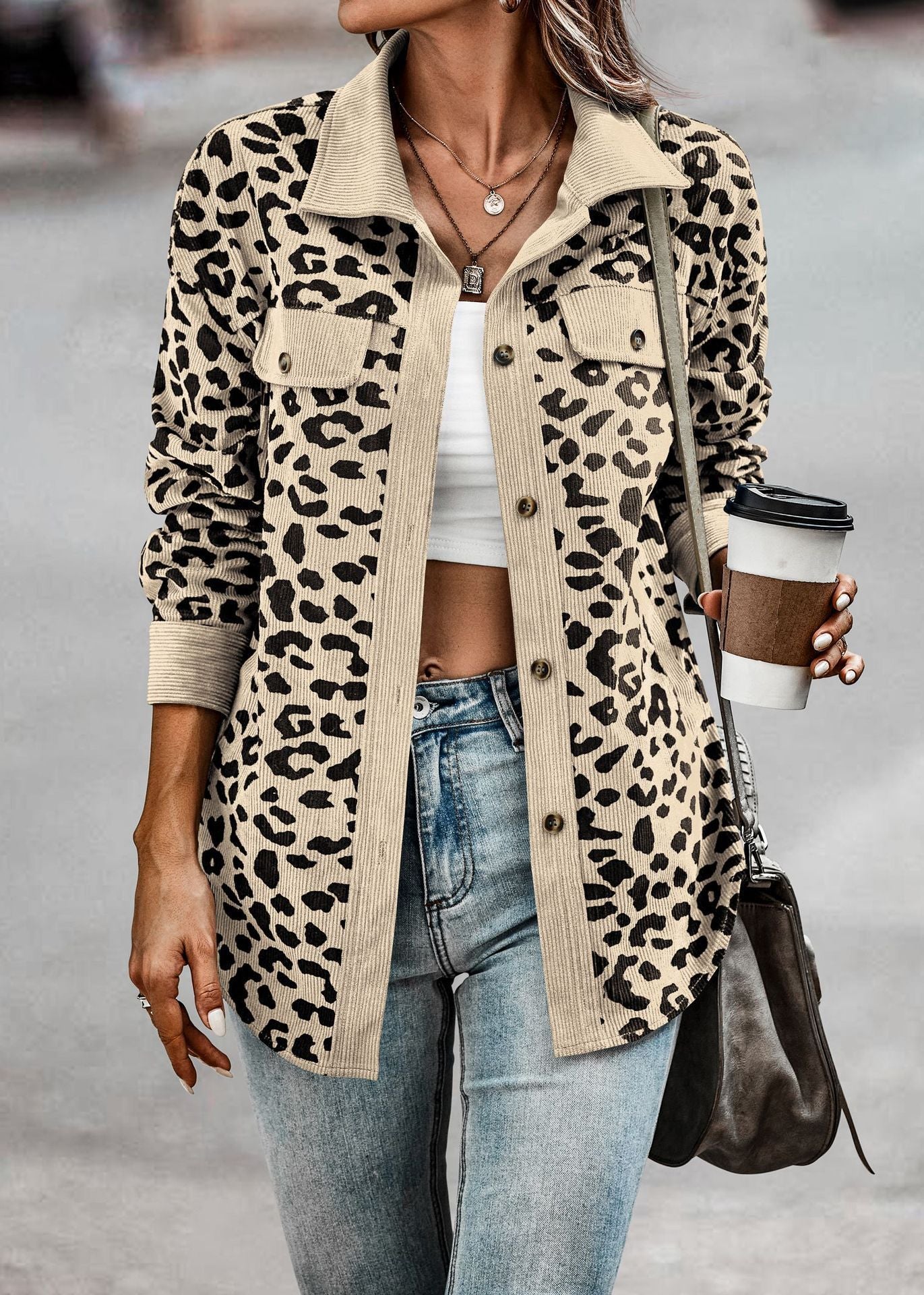 Veste tendance motif léopard Chic look jungle