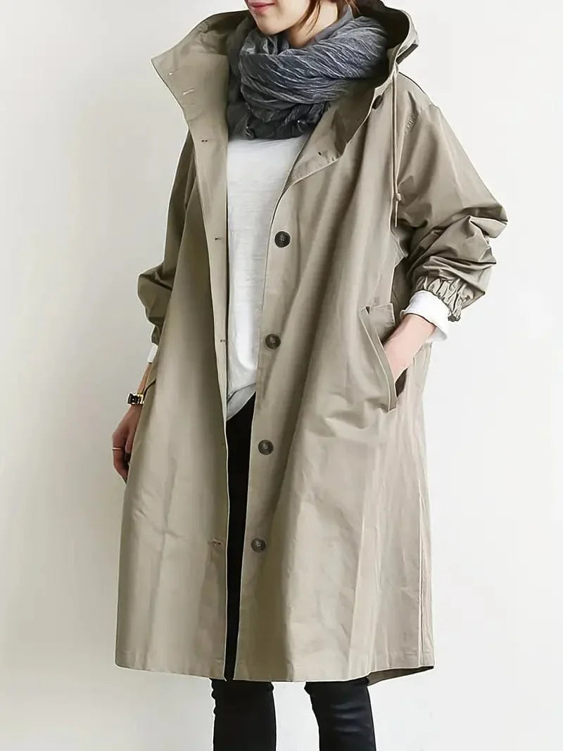 Trench-coat élégant femme intemporel hiver