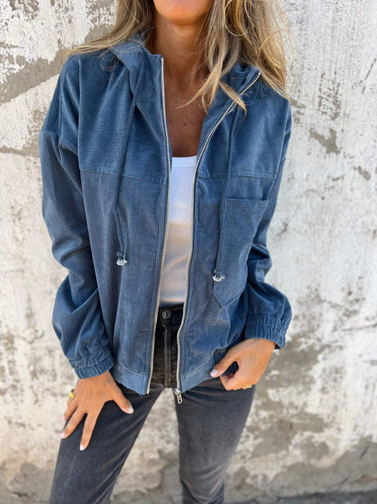 Stylische Damen-Fleecejacke mit Kapuze - IdealeKleiden