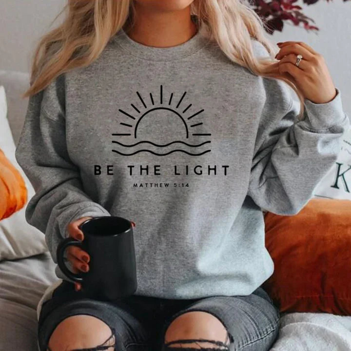 Pull stylé "Be The Light"