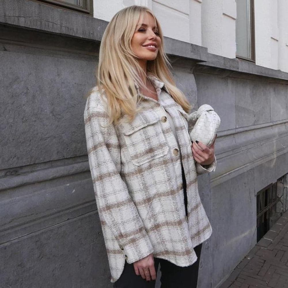 Große Shirtjacke Bequem Oversized mit Knöpfen - IdealeKleiden
