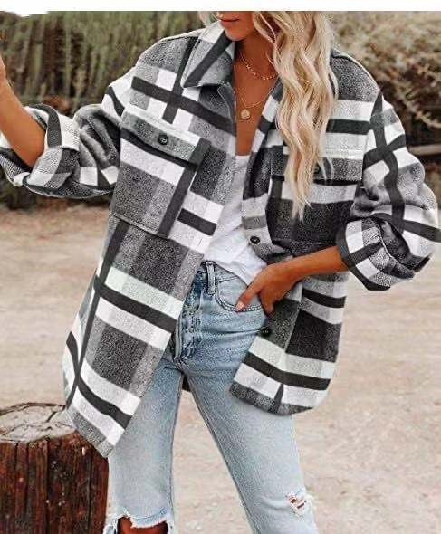 Surchemise longue oversize à carreaux avec poche poitrine