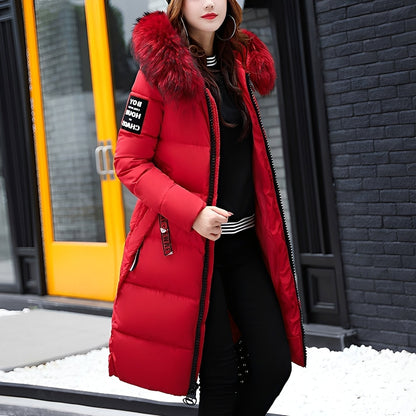 Manteau femme élégant avec bordure en fourrure