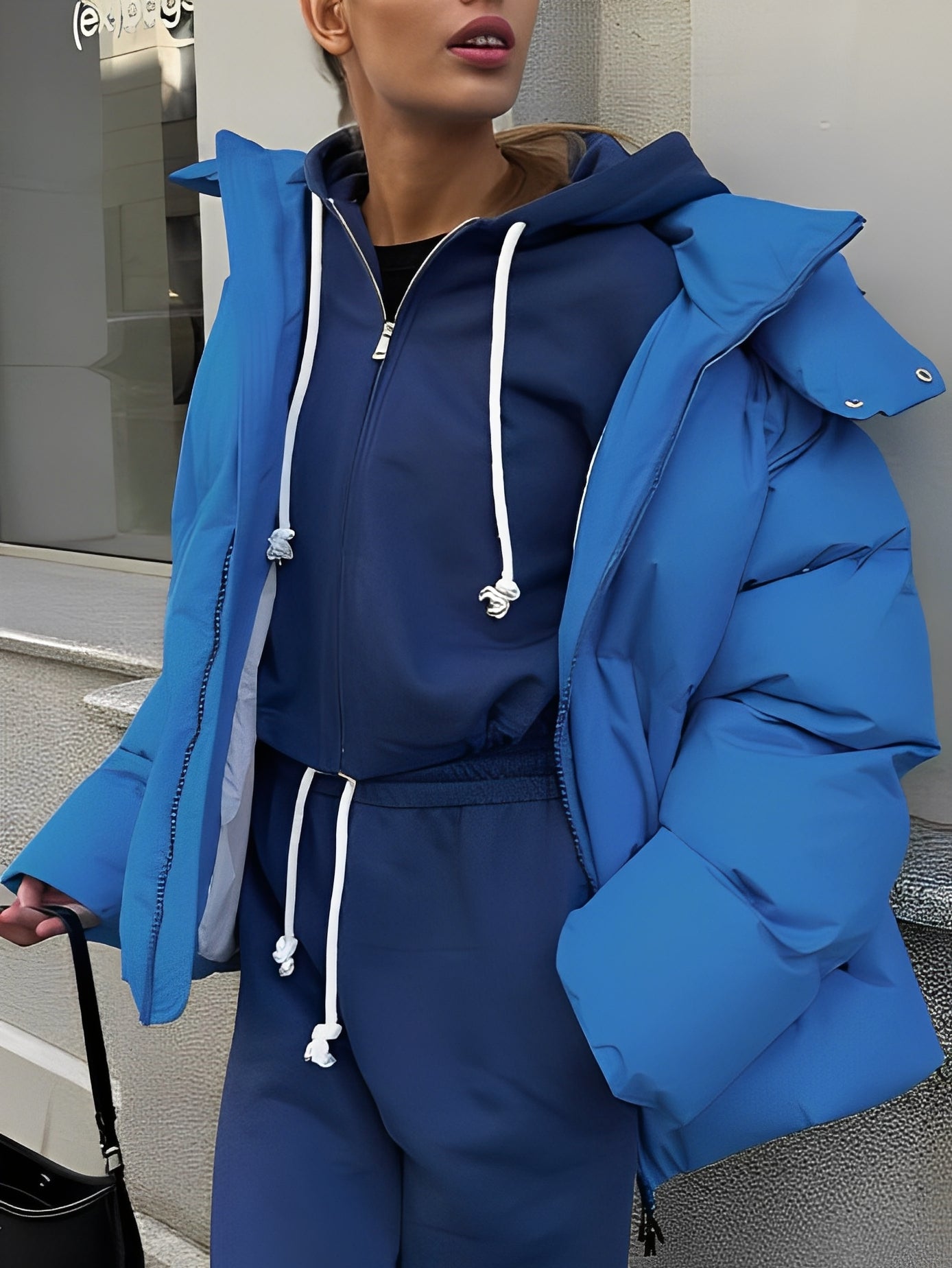 Veste courte femme tendance style capuche