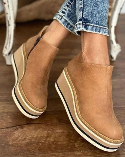 Bottes élégantes pour femmes à talons hauts