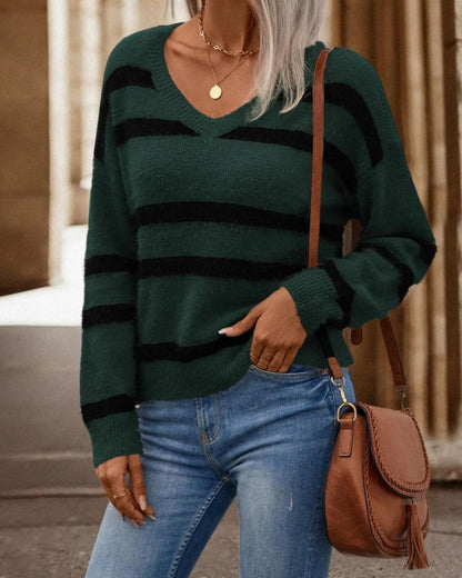 Pull femme motif rayé épaules tombantes