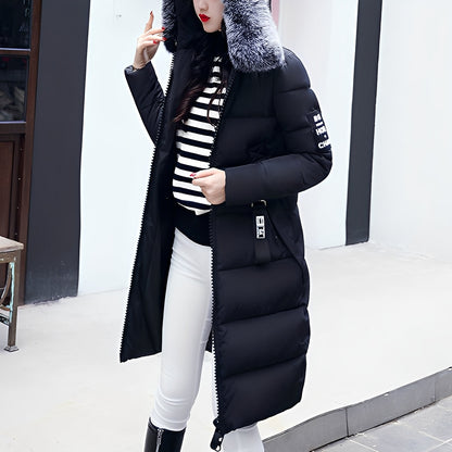Manteau femme élégant avec bordure en fourrure